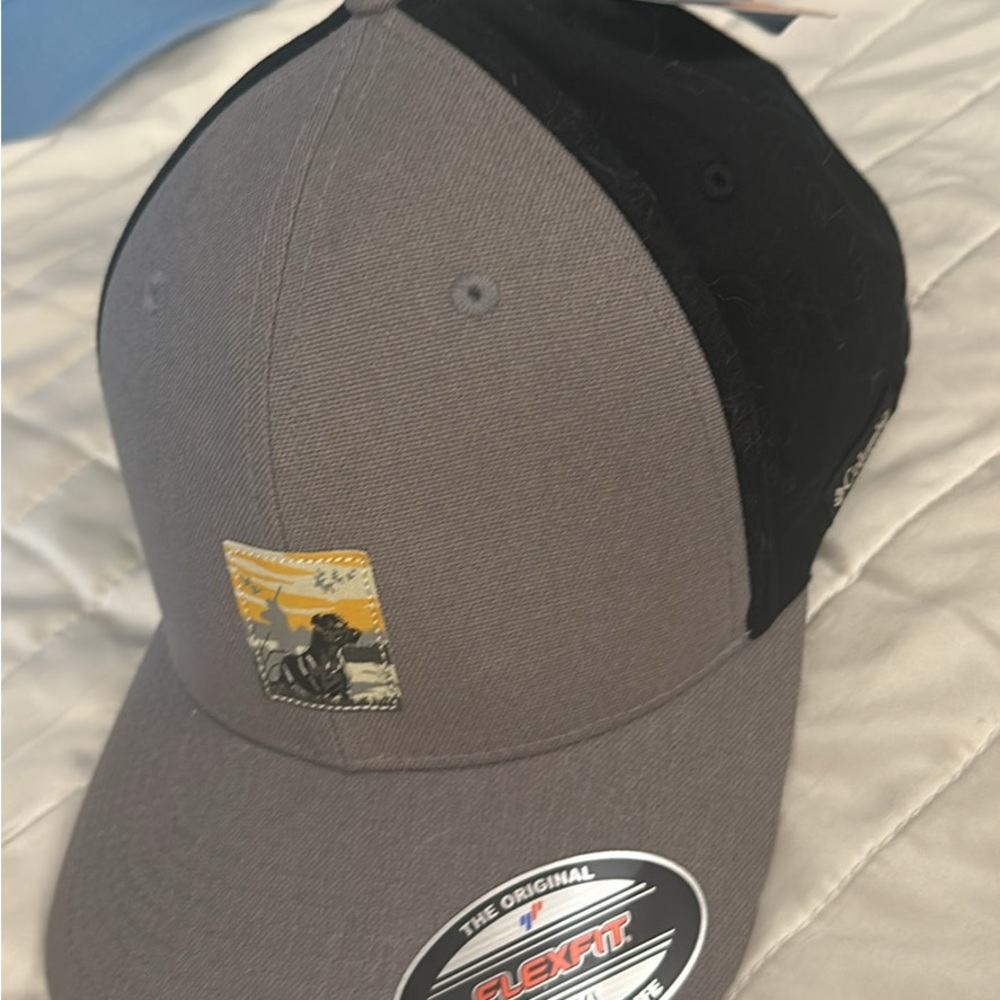 Columbia Gray and Black Structured Hat with Embroidered Logo